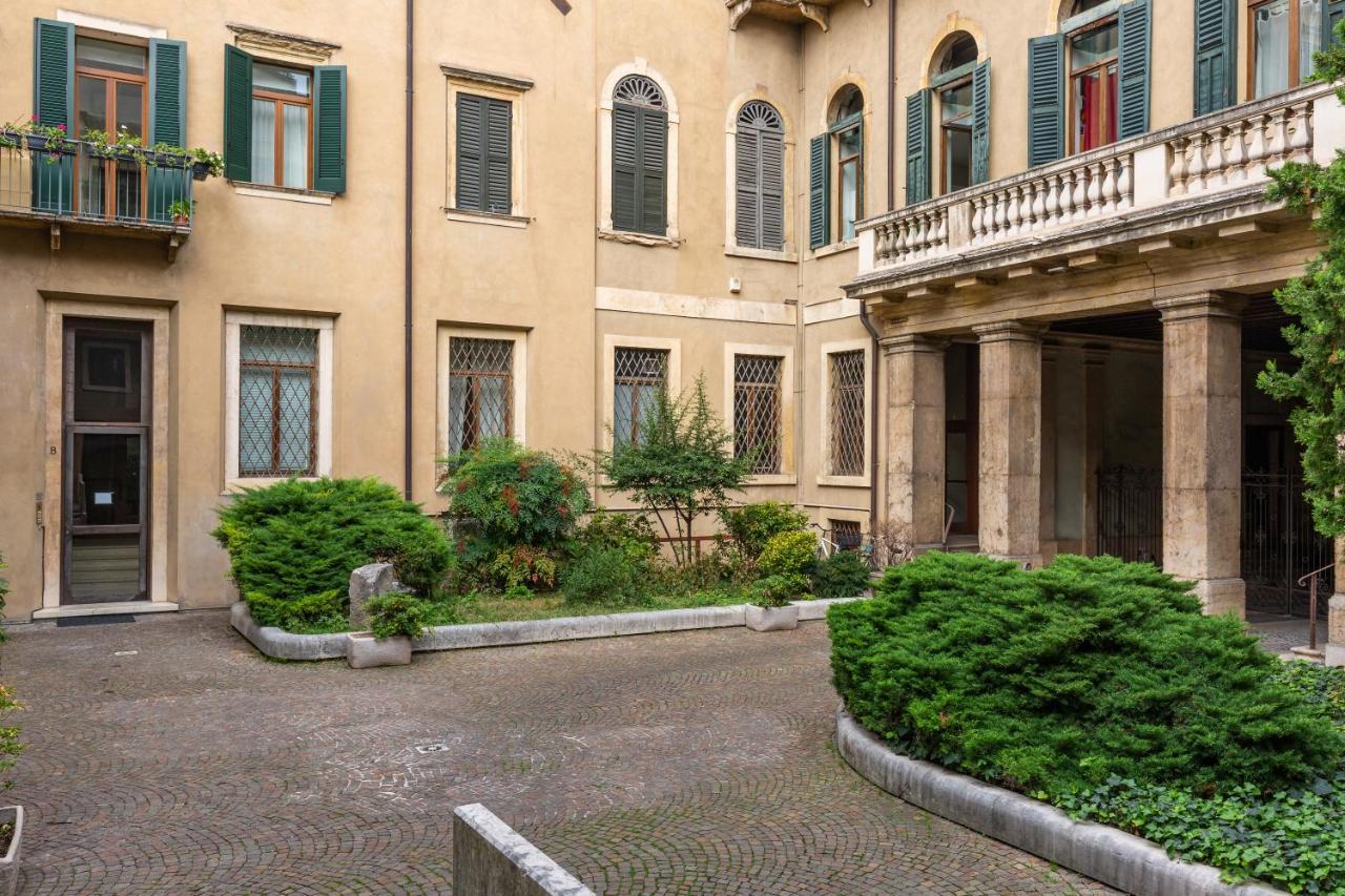 Antica Residenza Adua Apartment Verona Luaran gambar