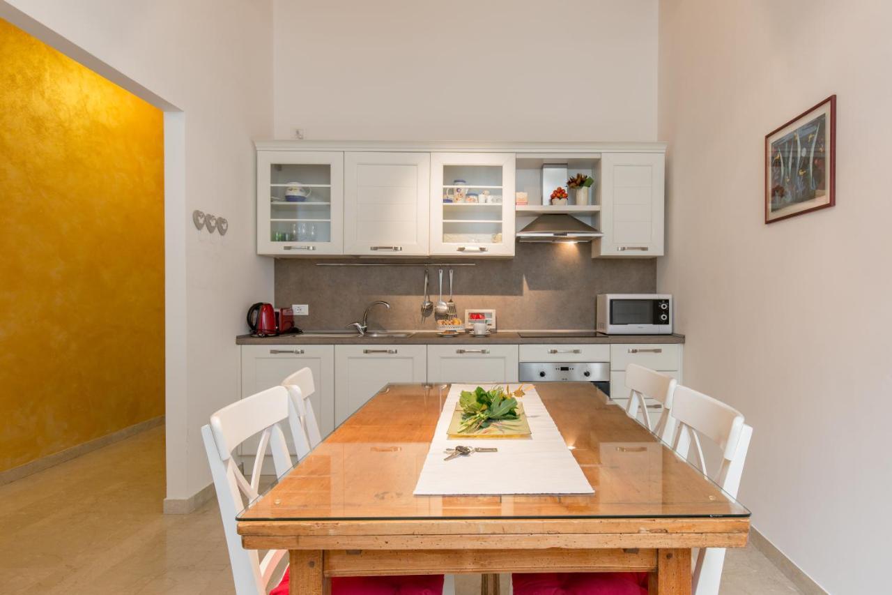 Antica Residenza Adua Apartment Verona Luaran gambar