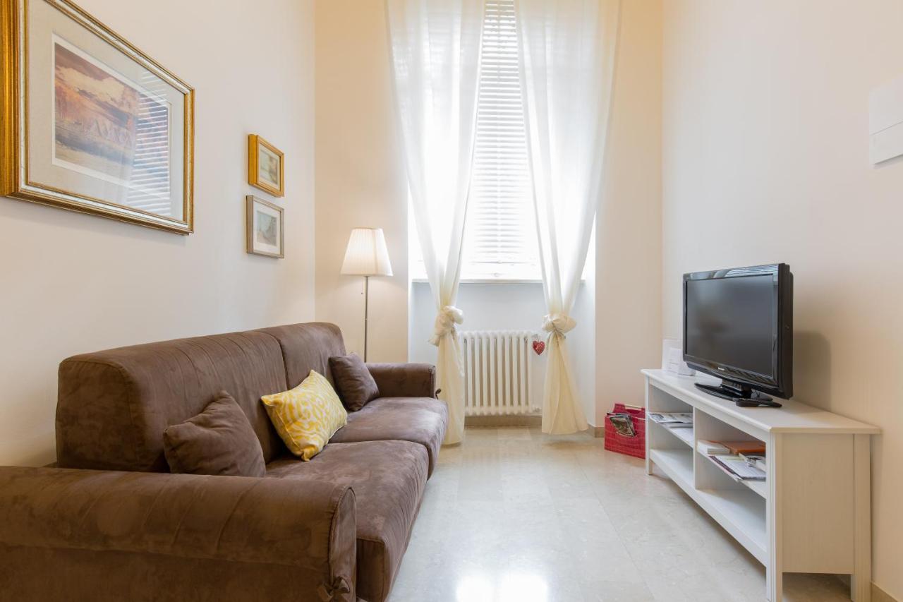 Antica Residenza Adua Apartment Verona Luaran gambar