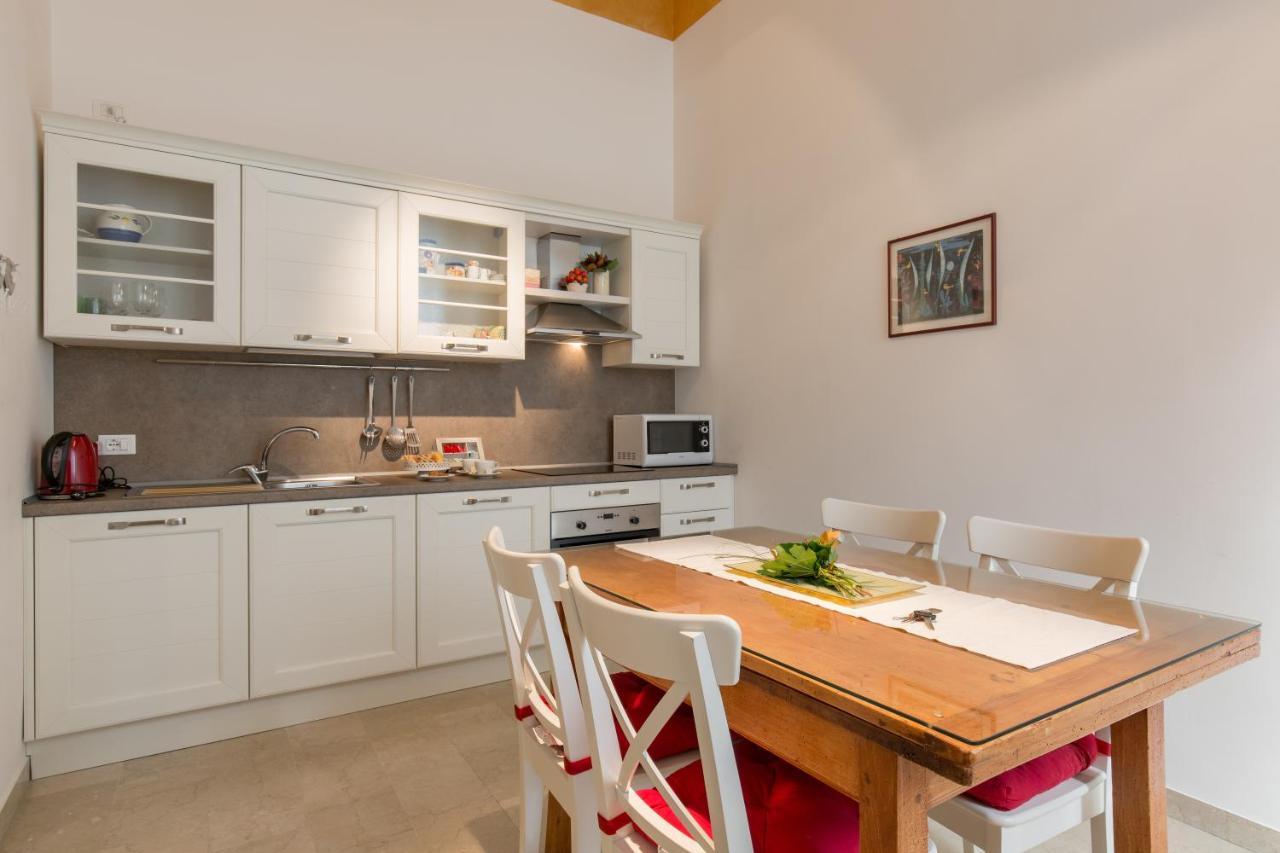 Antica Residenza Adua Apartment Verona Luaran gambar